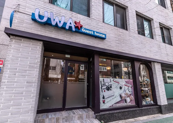 Uwa 2*